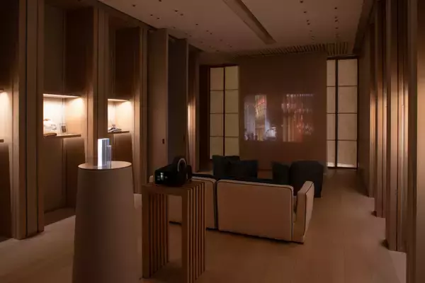 建築家・青木淳の思考に「タッチ」。ロロ・ピアーナ銀座店で『The Touch Of Architecture』展スタート