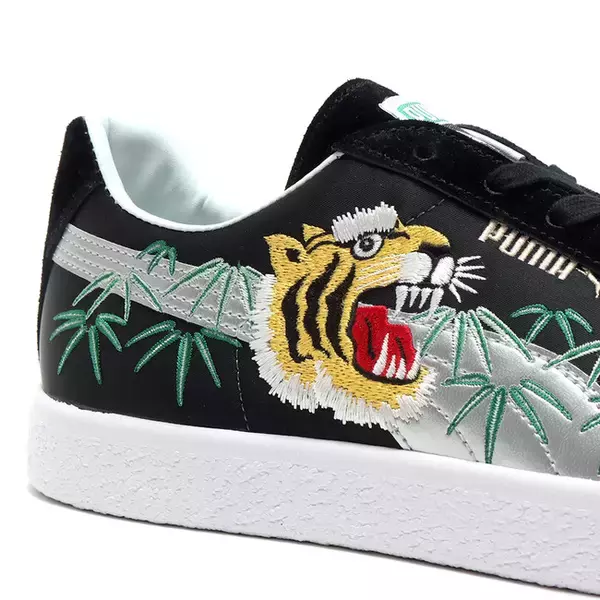 「スカジャンからインスパイア! アトモスが別注したジャパンメイドのプーマスエード「ATMOS SKAJAN」が登場」の画像