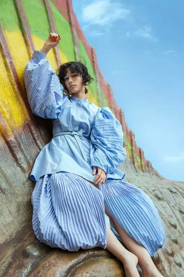 「Our Fashion Story【vol.3_ロエベ、時空を旅するドレスアップ。新藤マリアとストレンジャー・トリップ】」の画像