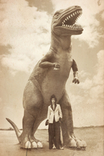 Our Fashion Story【vol.3_ロエベ、時空を旅するドレスアップ。新藤マリアとストレンジャー・トリップ】