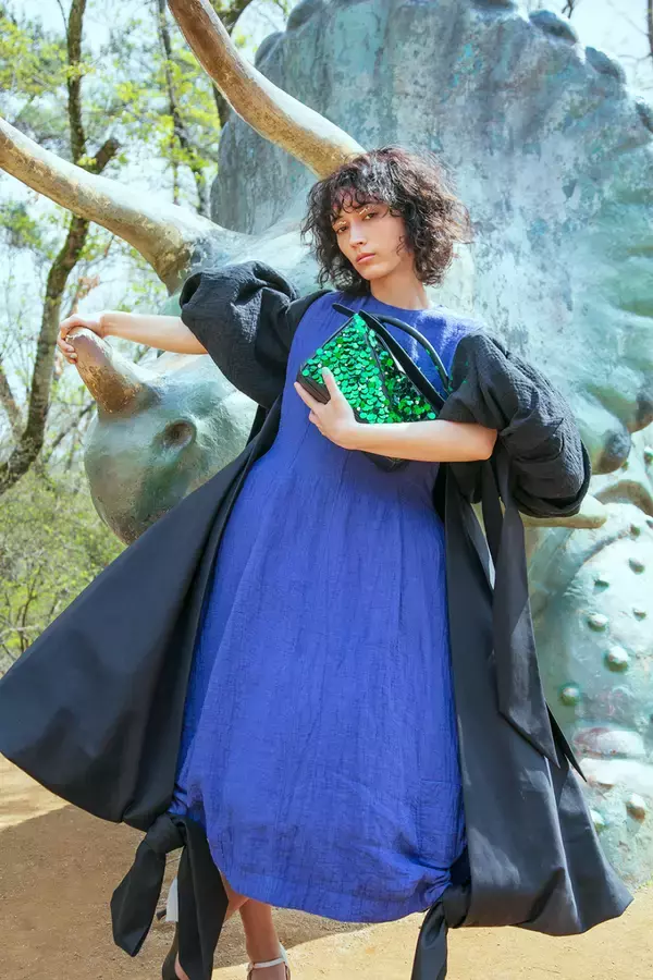 「Our Fashion Story【vol.3_ロエベ、時空を旅するドレスアップ。新藤マリアとストレンジャー・トリップ】」の画像