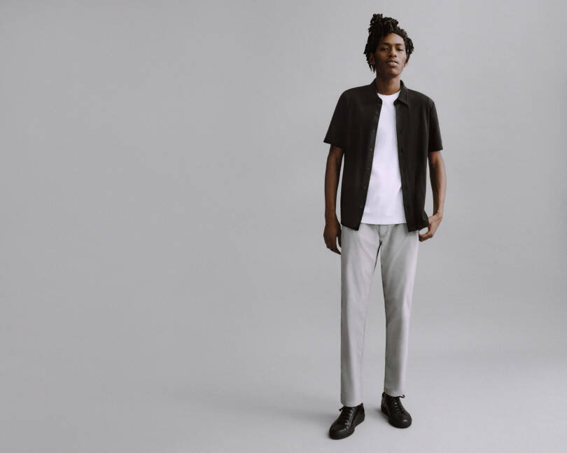 ユニクロ×セオリー 2021春夏第二弾はウィメンズ&メンズで登場。エアリズム他、機能性も兼ね備えて