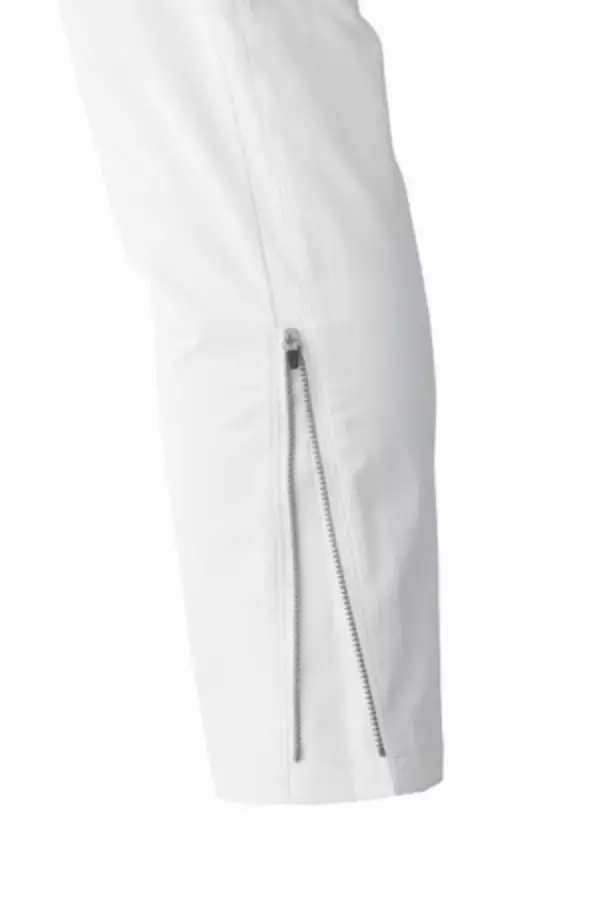 「ヒロミとランバン スポールのコラボ企画で「上手そうに見える」ゴルフウエアが誕生!」の画像