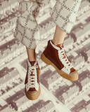 「JW ANDERSONから初のスニーカーが発売、ブランドの新たな定番アイテムとして展開」の画像2