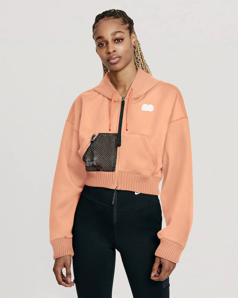 ナイキから大坂なおみのアパレルコレクション第2弾が登場。Tシャツにショーツ、ボディスーツ他