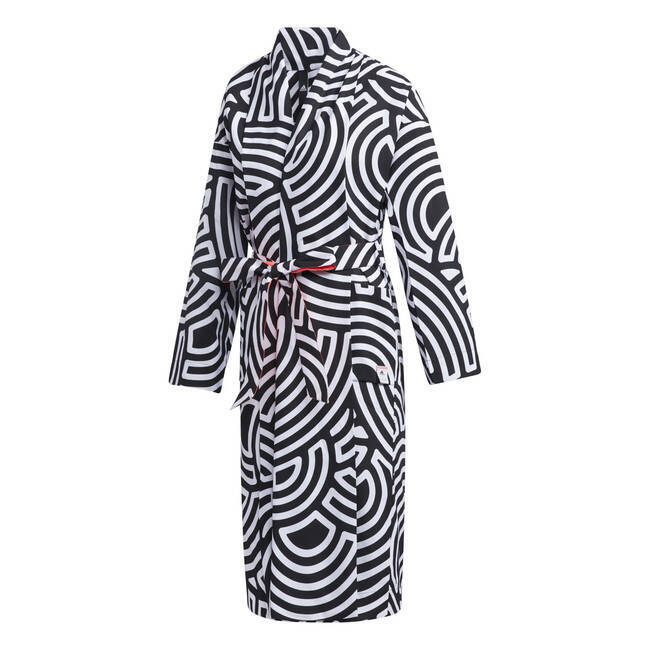 アディダス初の法被ジャケットと浴衣ジャケットも登場! アーティスト・高橋理子が描くグラフィックが存在感を放つ