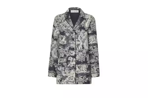 優美で落ち着きに満ちた時間へと誘う。マリア・グラツィア・キウリがデザインした新作ラウンジウエアコレクション