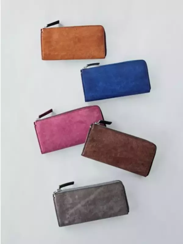 「土屋鞄製造所からヴィンテージ調のイタリアンレザーを採用した夏らしいカラーの財布が登場」の画像