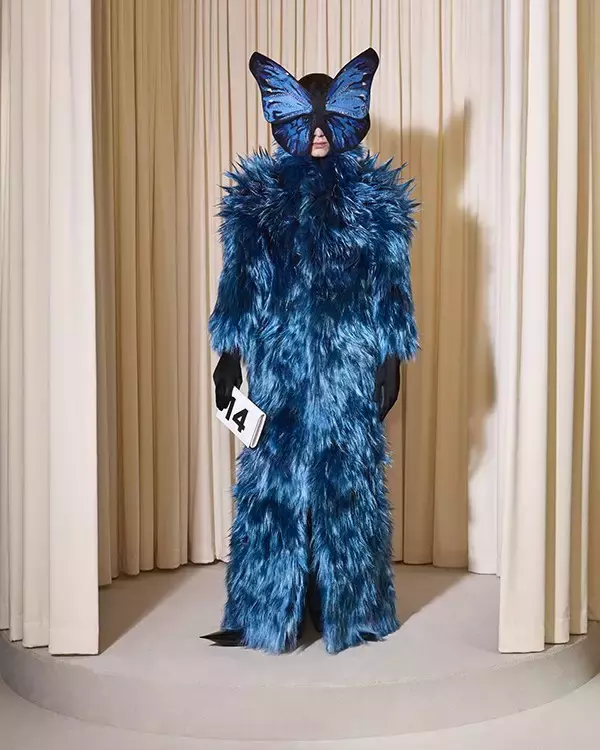 「【ルック】バレンシアガが53rd Coutureコレクションを発表」の画像
