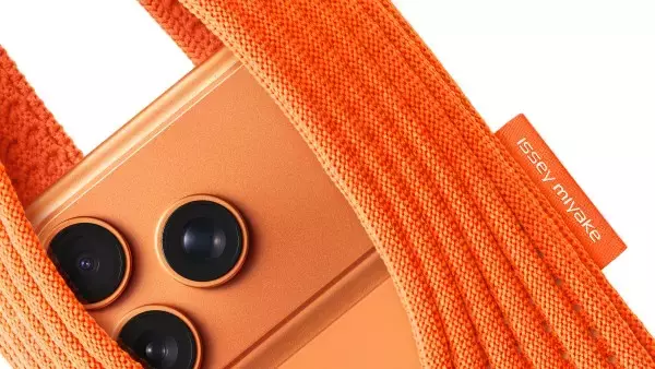 「イッセイ ミヤケとAppleが協業。「一枚の布」から生まれたiPhoneのための新しいポケット「iPhone Pocket」発表」の画像