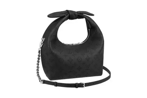 「ルイ・ヴィトンから大きな結び目のハンドルが愛らしい新作バッグ「ワイ・ノットPM」が登場」の画像
