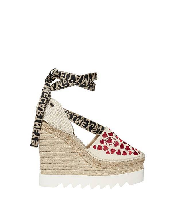 ステラ マッカートニーが初のハイサマー カプセルコレクションを発表