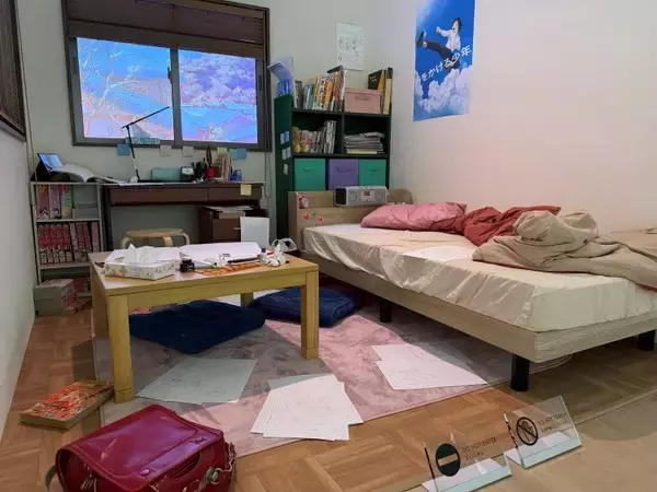 「ルックバックの創作の軌跡をたどる。「劇場アニメ ルックバック展 ―押山清高 線の感情」、麻布台ヒルズで開催」の画像