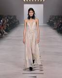 「「Less I, more us」──マリア・グラツィア・キウリが描くフェンディの新章。女性アーティストとの対話から生まれた2026-27年秋冬コレクション」の画像6