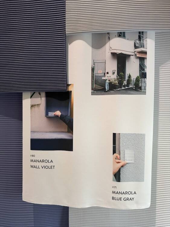 色を採集する旅から生まれたプリーツ──HOMME PLISSÉ ISSEY MIYAKE特別展「Amid Impasto of Colors ―積み重なる色―」