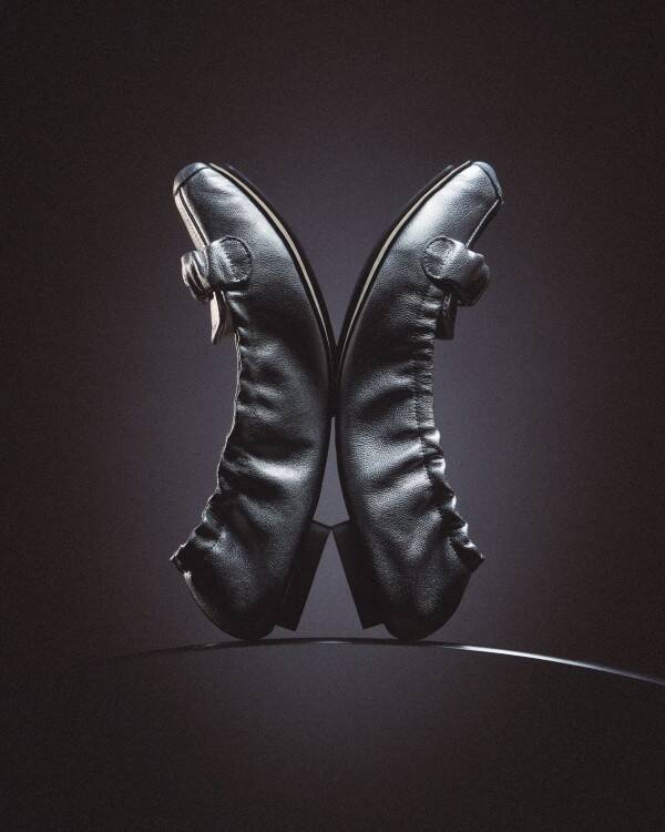 Yohji Yamamoto × Repetto──バレエシューズ「Bolchoï」を再構築、モカシンとローファーの境界へ