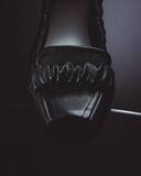 「Yohji Yamamoto × Repetto──バレエシューズ「Bolchoï」を再構築、モカシンとローファーの境界へ」の画像3
