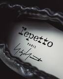 「Yohji Yamamoto × Repetto──バレエシューズ「Bolchoï」を再構築、モカシンとローファーの境界へ」の画像4