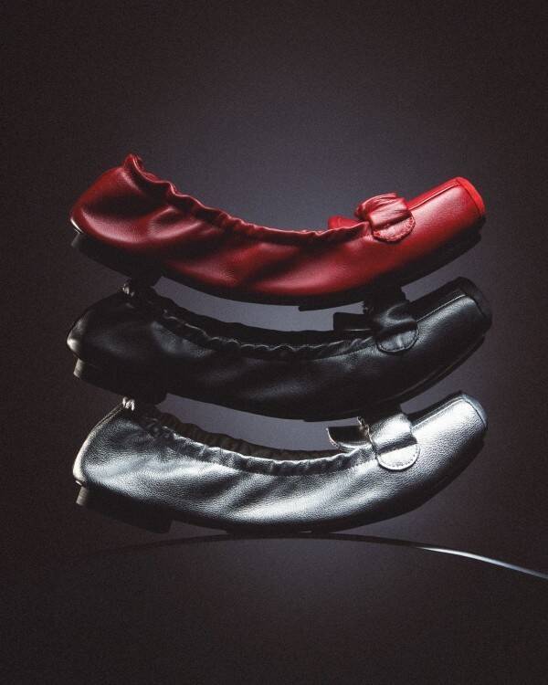Yohji Yamamoto × Repetto──バレエシューズ「Bolchoï」を再構築、モカシンとローファーの境界へ