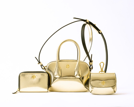 「ジョルジオ アルマーニ ラ プリマ」シリーズに上質なカーフのラメレザーを使ったメタリックカラーのバッグと革小物が登場