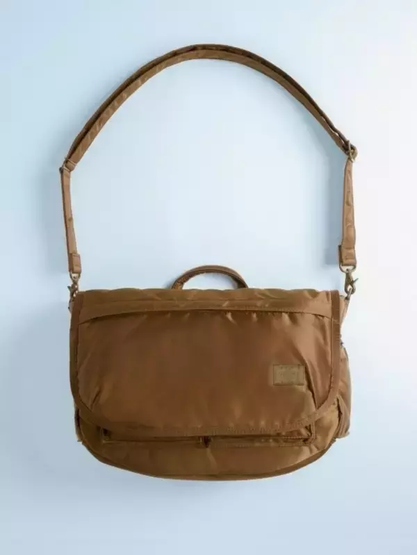 「PORTER「TANKER」の現在地──吉田カバン90周年の終着点「TANKER COYOTE」が示すもの」の画像