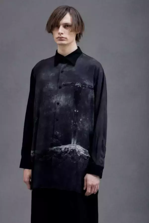 「ヨウジヤマモトが伊勢丹メンズ館 ザ・ステージで「定番の再定義」をテーマにしたポップアップを開催」の画像