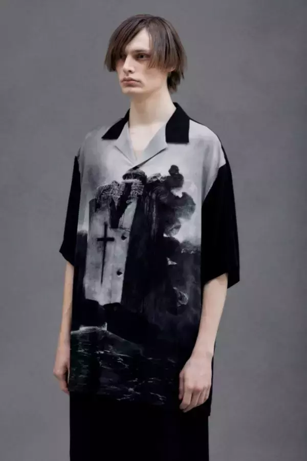 「ヨウジヤマモトが伊勢丹メンズ館 ザ・ステージで「定番の再定義」をテーマにしたポップアップを開催」の画像