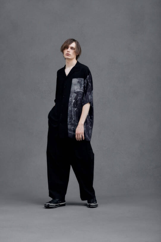 ヨウジヤマモトが伊勢丹メンズ館 ザ・ステージで「定番の再定義」をテーマにしたポップアップを開催