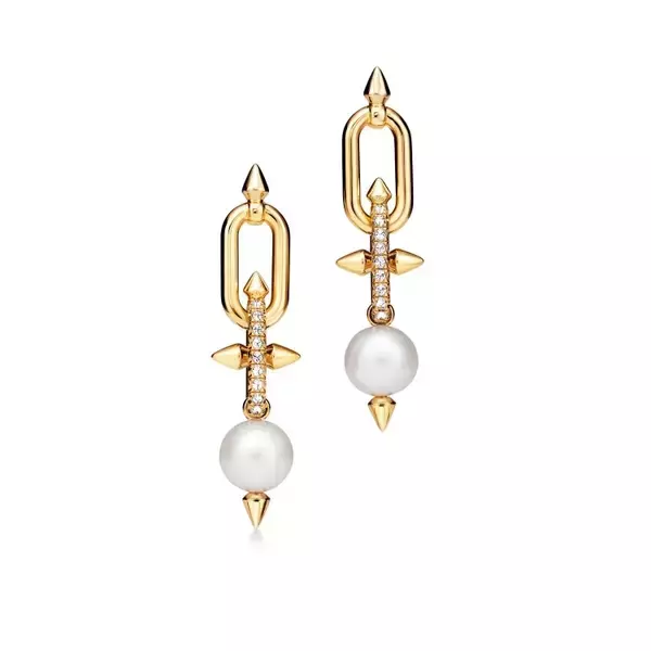 「ティファニー タイタン by ファレル・ウィリアムス」コレクションにフレッシュ ウォーター パールを使った新作が登場