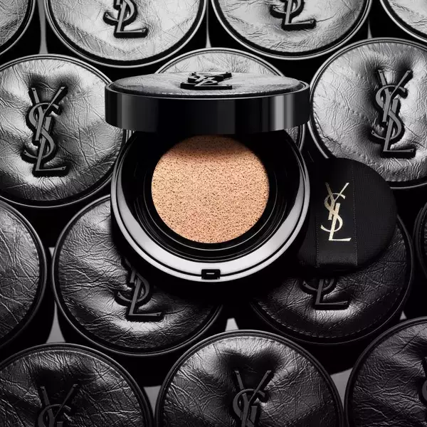 「YSL人気のクッションファンデがラムスキンタッチのデザインで限定登場」の画像