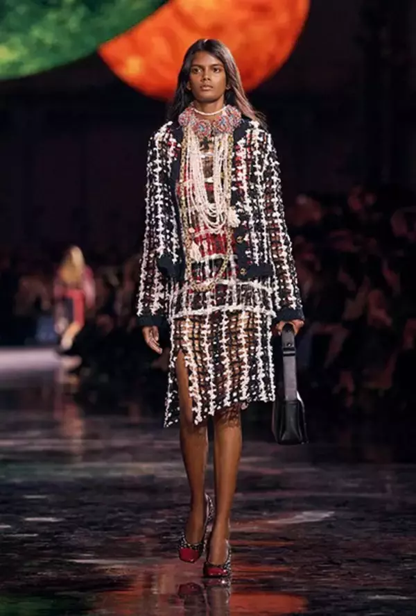 「【ルック】シャネル 2026年春夏 プレタポルテ コレクション──マチュー・ブレイジーが紡ぐ、ガブリエル・シャネルとの“対話”」の画像