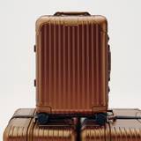 「リモワが伊勢丹新宿店ザ・ステージでポップアップイベントを開催。最新シーズナルカラー「ブロンズ」が世界に先駆け登場」の画像1