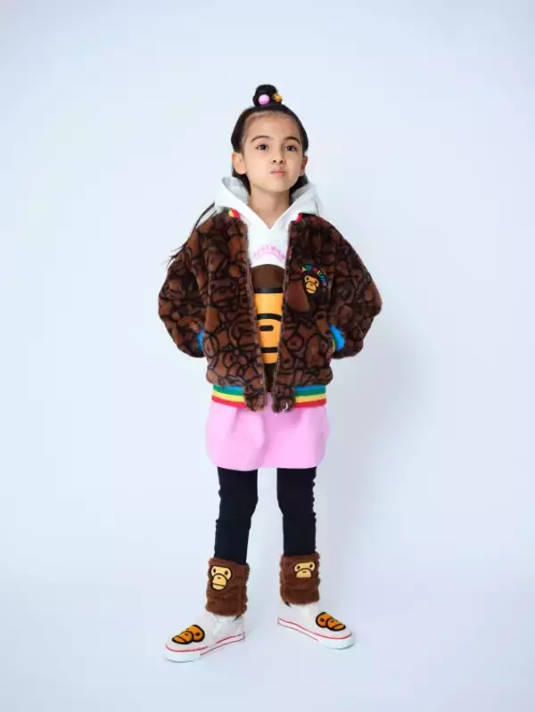 「べイプキッズが2022年秋冬コレクションのルックブックを公開。べイプの世界観を楽しめるポップなグラフィックとプレイフルな色使い」の画像