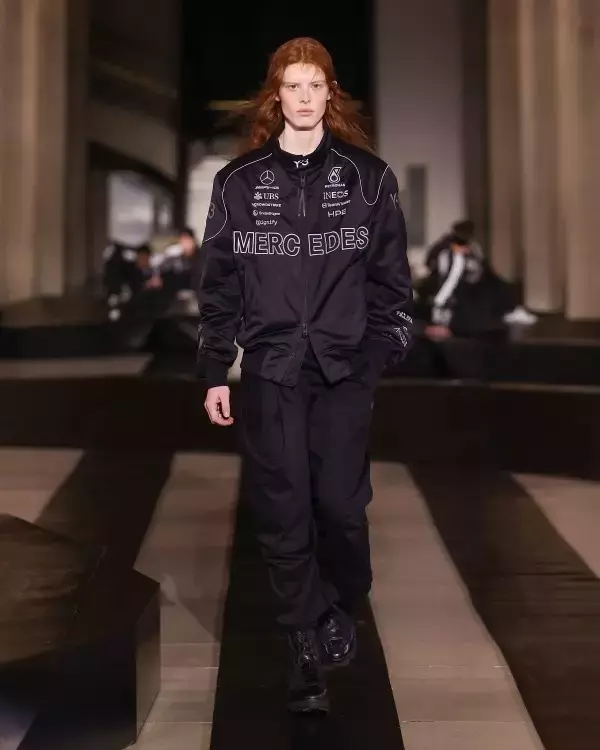 「Y-3、パリで2026年秋冬コレクションを発表。山本耀司とadidasが描く「都市のユニフォーム」と速度の美学」の画像