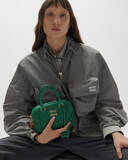 「ミュウミュウのマテラッセレザーコレクションからニュートラルなカラーパレットの新作バッグが登場」の画像3