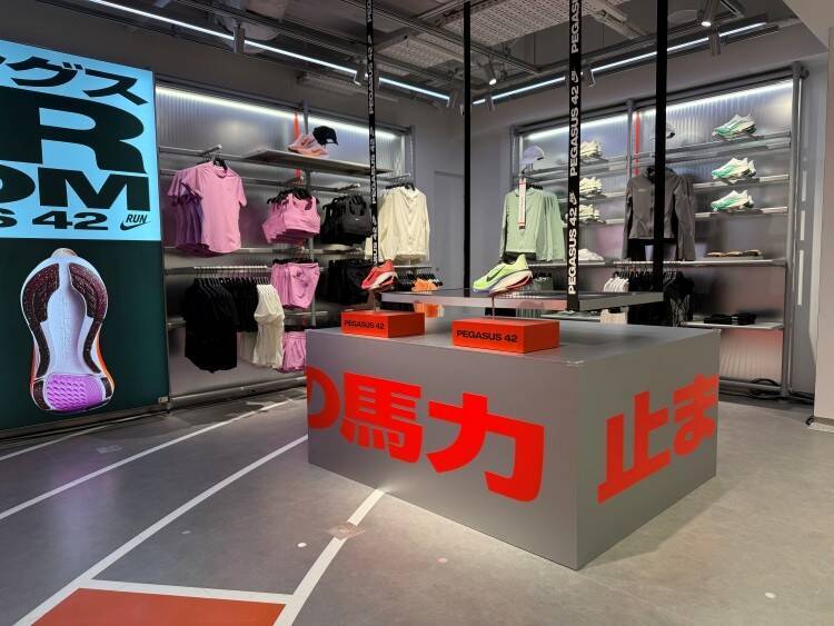 ナイキ、新宿に新旗艦店「NIKE SHINJUKU」をオープン──都市とスポーツを再編集する4層構造