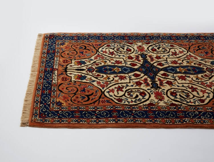 銀座和光が時計塔90年記念の「ペルシャ絨毯」を販売。イランのソレマニエ・フィニィ工房が特別にデザイン・制作