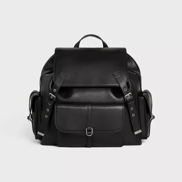 セリーヌ オムからボリュームのあるサイズ感が特徴のラージ バックパックが登場