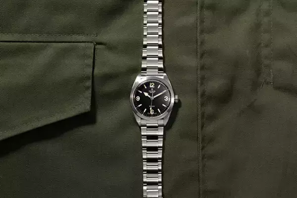 チューダーから英国海軍による北グリーンランド遠征探検70周年した39mm径モデル「レンジャー」を発売