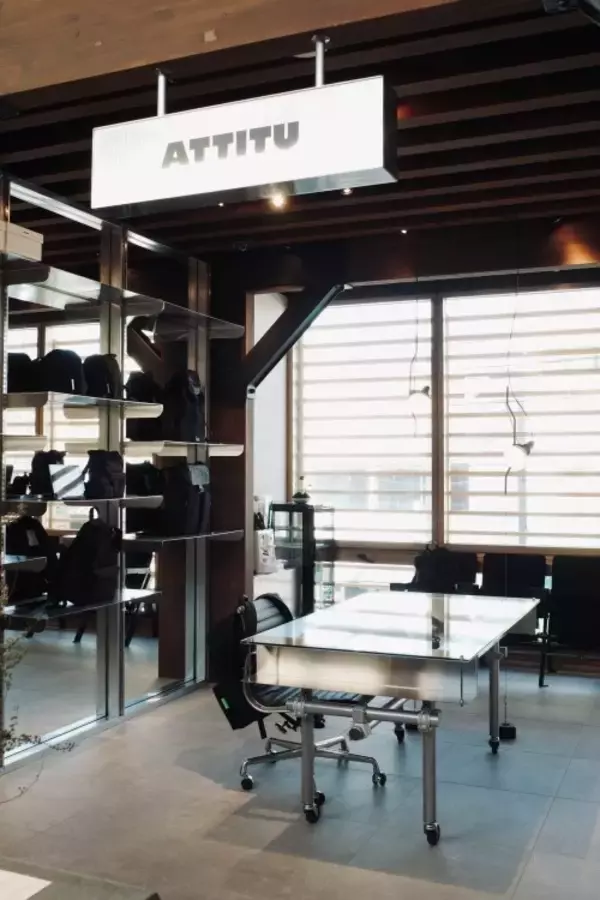 土屋鞄が“正解のない鞄”へ──ATTITUが鎌倉に示した新しいスタンダード