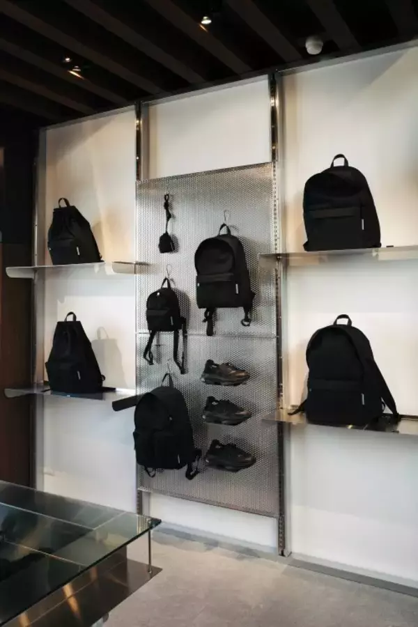 「土屋鞄が“正解のない鞄”へ──ATTITUが鎌倉に示した新しいスタンダード」の画像