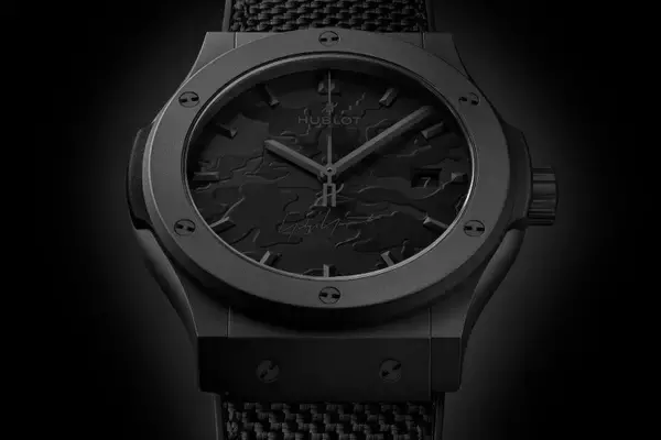 Hublot × Yohji Yamamoto、 黒を“色”から解放する──ウォッチメイキングとモードの美学が交差する瞬間