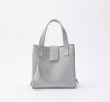 「discord Yohji Yamamotoの期間限定ストアが 伊勢丹新宿店にオープン。限定バッグのほか秋冬コレクションの一部を先行で展開」の画像4