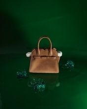 ヴァレクストラが描く冬の遊び心。銀座三越にてホリデーコレクションのポップアップを開催