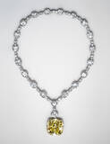 「ティファニーが日本上陸50周年を祝して伝説的な128.54カラットの「ティファニー ダイヤモンド」が来日」の画像1