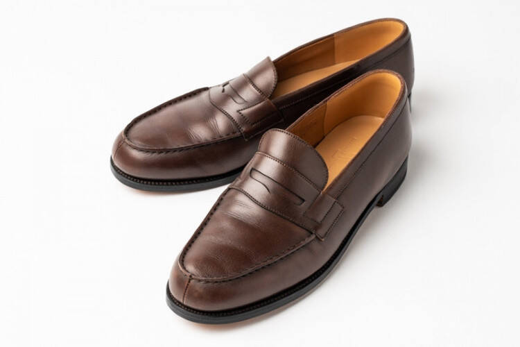 伊勢丹新宿店メンズ館で「J.M. ウエストン」のポップアップを開催。新作キャンバススニーカーが世界先行販売