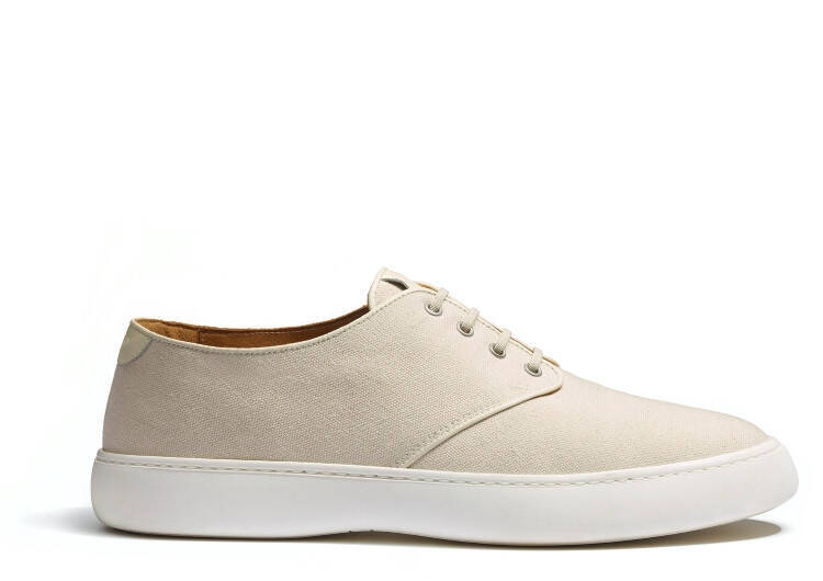 伊勢丹新宿店メンズ館で「J.M. ウエストン」のポップアップを開催。新作キャンバススニーカーが世界先行販売