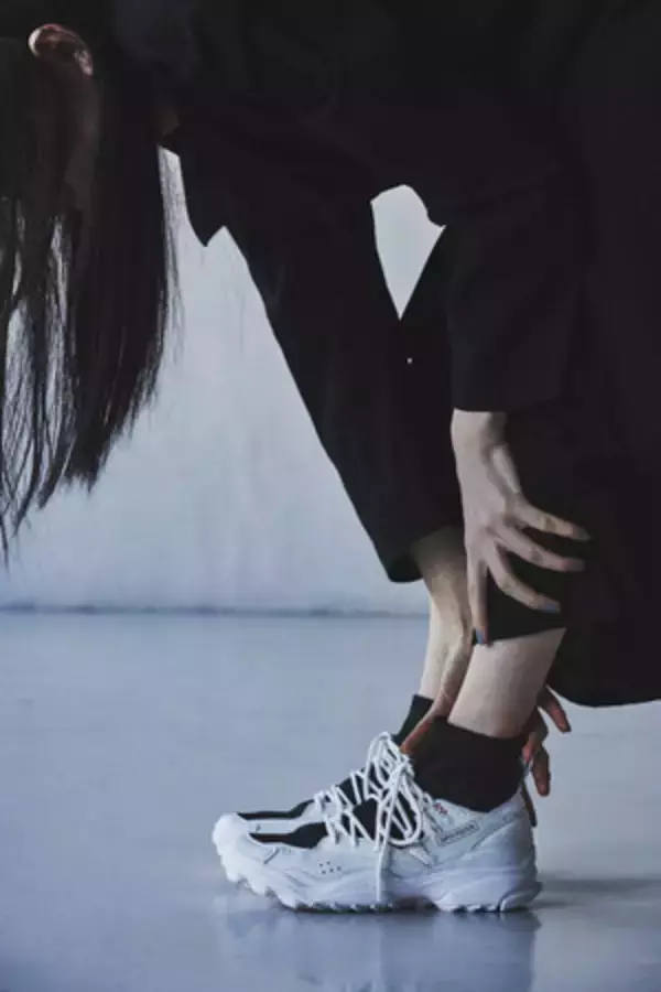 「Y'sとadidasによるコラボスニーカーが登場。ミリタリーをデザイン要素に仕上げられたフットウエア」の画像