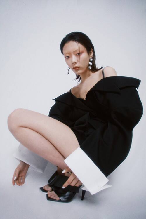 Our Fashion Story【 vol.29_ GIVENCHY x 黒と赤の世界 】