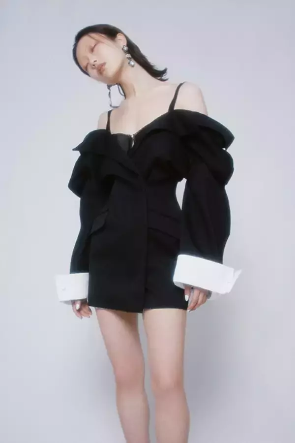 「Our Fashion Story【 vol.29_ GIVENCHY x 黒と赤の世界 】」の画像